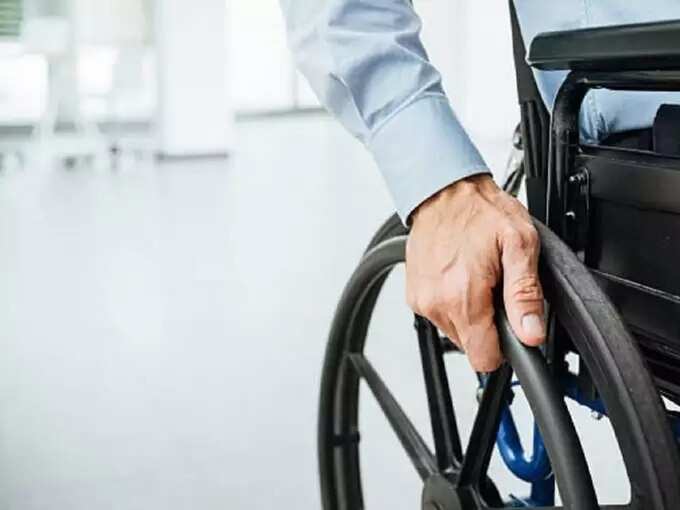 guillain barre syndrome treatment: Guillain Barre Syndrome Covid लस घेतलेल्या लोकांमध्ये आढळताहेत ‘या’ गंभीर आजाराची लक्षणे, अशी झालीय रुग्णांची अवस्था