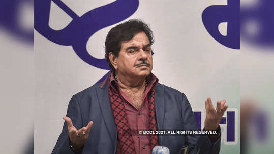 shatrughan sinha : शत्रुघ्न सिन्हांनी केले PM मोदींचे कौतुक, म्हणाले, 'जगात ४ प्रकारची माणसं दुःखी'