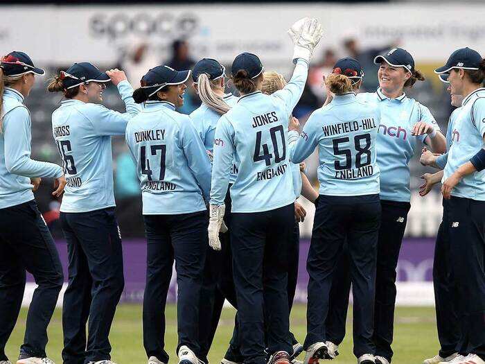 England Women Vs India Women England Mahila Team Ne India Women Ko Haraya इ ग ल ड मह ल ट म न भ रत य मह ल क हर य Navbharat Times