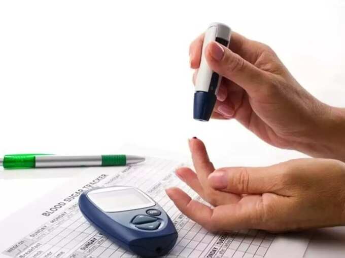 What Should Be The Blood Sugar Level After A Meal And How To Check Blood Sugar - Blood Sugar Level : जेवणानंतर ब्लड शुगर किती असावी? अशाप्रकारे तपासा रक्तातील साखरेचं प्रमाण | Maharashtra Times