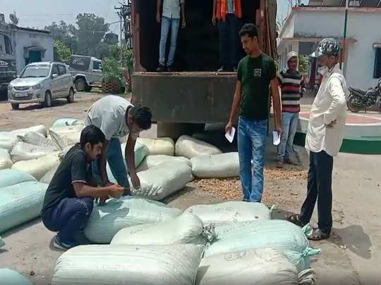 Chatra News: चतरा पुलिस को बड़ी कामयाबी, राजस्थान के ट्रक में लदा 2293 किलोग्राम अफीम डोडा बरामद... छह गिरफ्तार 