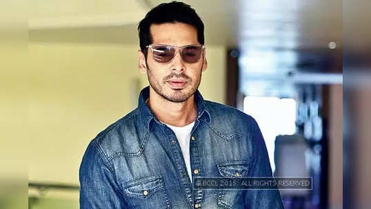 dino morea : अभिनेता डिनो मोरियावर ईडीची कारवाई, बँकेच्या फसवणूक प्रकरणी मालमत्ता जप्त