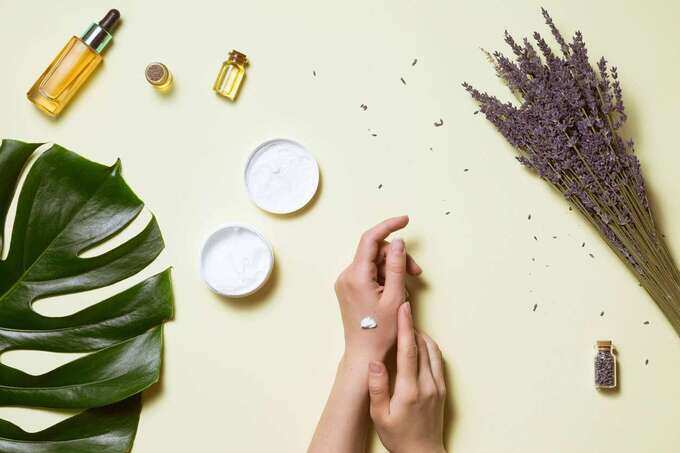 remedies for acne: முகப்பரு இருக்கும்போது சருமத்தில் இந்த 5 பொருள்களும் பயன்படுத்தவே கூடாதாம்... 7 samayam tamil Tamil News Spot