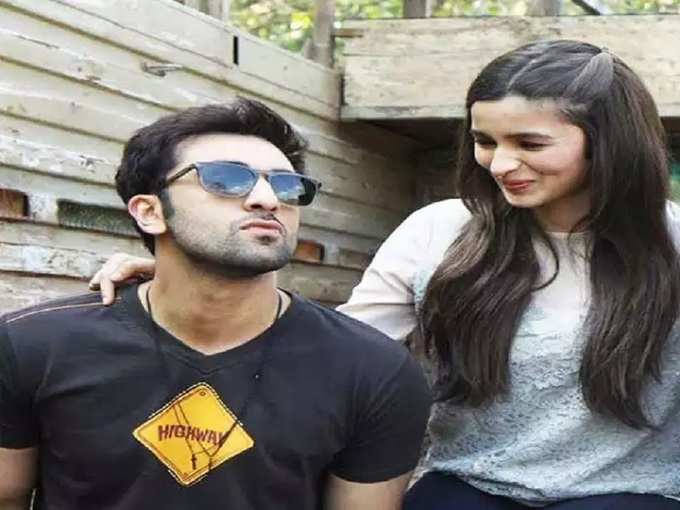 alia bhatt ranbir kapoor relationship: 'रणबीरसारखे लोक मी आजपर्यंत पाहिले नाहीत' असं का म्हणाली आलिया भट, जीवनात नेमके बदललेय तरी काय?