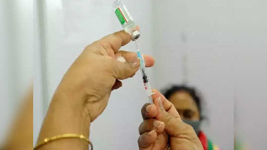 COVID 19 vaccination: सुप्रिया सुळे यांची 'ती' सूचना; धनंजय मुंडे यांनी लगेच घेतला निर्णय