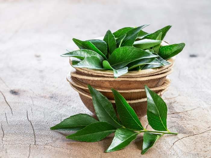 curry leaves