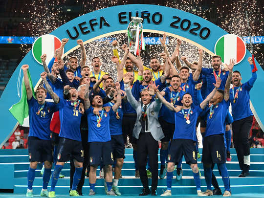 Italy Win UEFA Euro 2020: It is Going Rome.. इटली ने तोड़ा इंग्लैंड का ख्वाब, पेनल्टी शूटआउट में 3-2 से हराकर जीता खिताब 