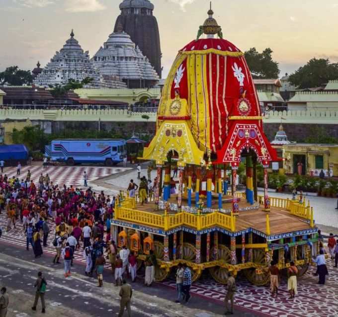 Puri Jagannath Rath Yatra : করোনার আবহে ভক্ত শূন্য রথ যাত্রা, শহর-জুড়ে ...