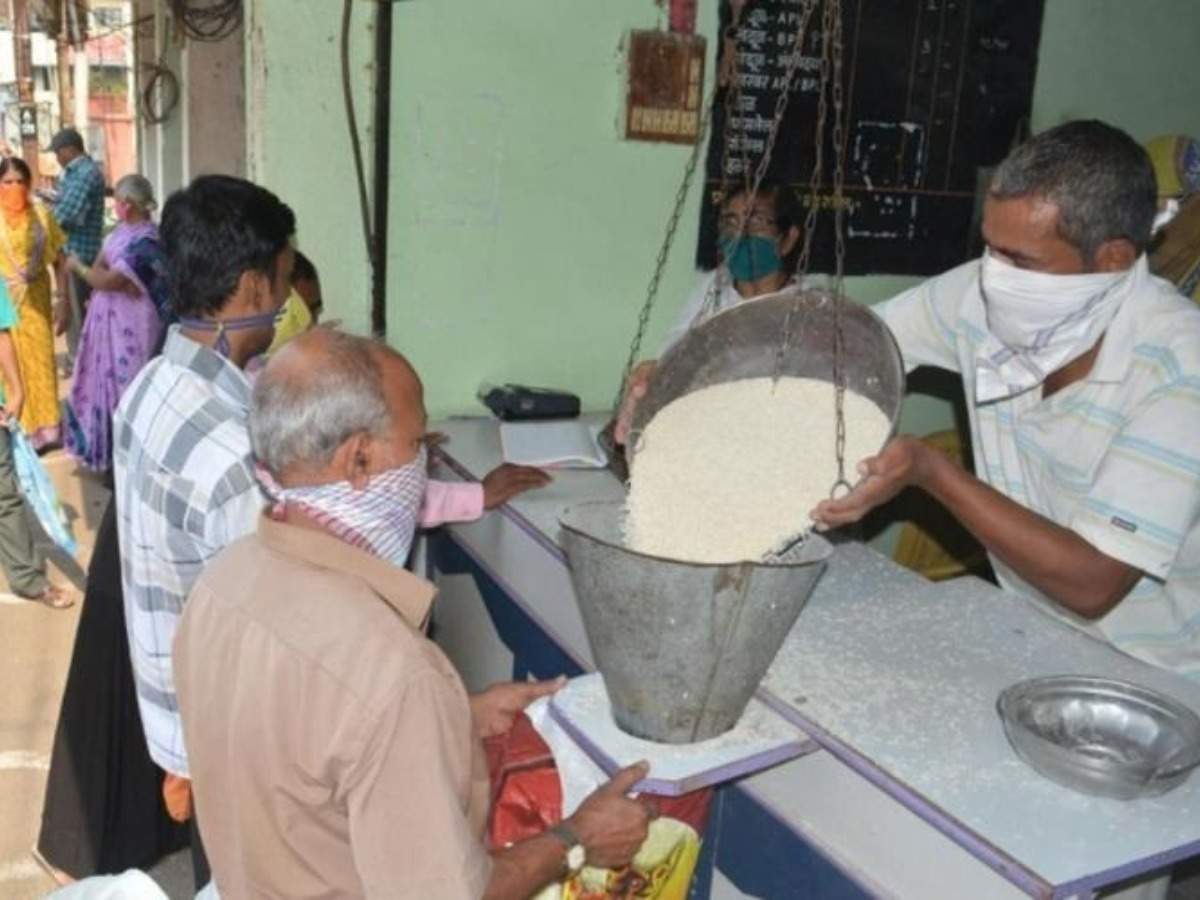 pmgkay: இலவச உணவுத் திட்டம்: 15 லட்சம் டன் உணவு தானியங்கள் விநியோகம்! -  15.30 lakh metric ton free food grains given to states and uts under pmgkay  | Samayam Tamil