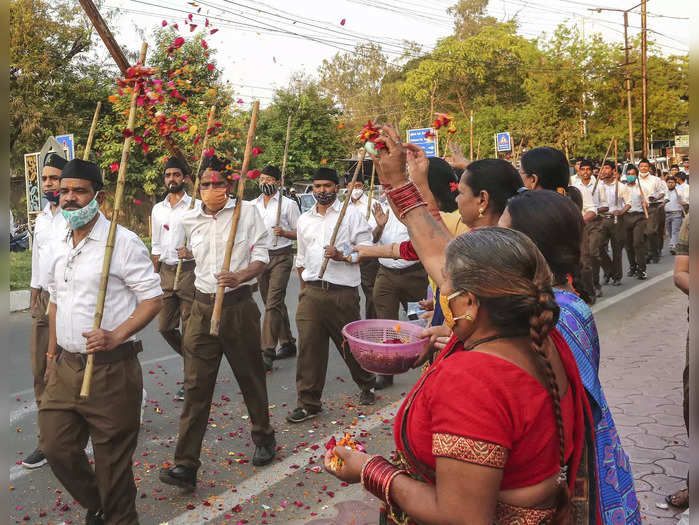 Latest Hindi News र ष ट र य स वय स वक स घ क 100 स ल 34 हज र स 58 हज र तक पह चन क लक ष य 100 Years Of Rashtriya Swayamsevak Sangh Aim To Reach From 34 Thousand To 58 Thousand Navbharat Times