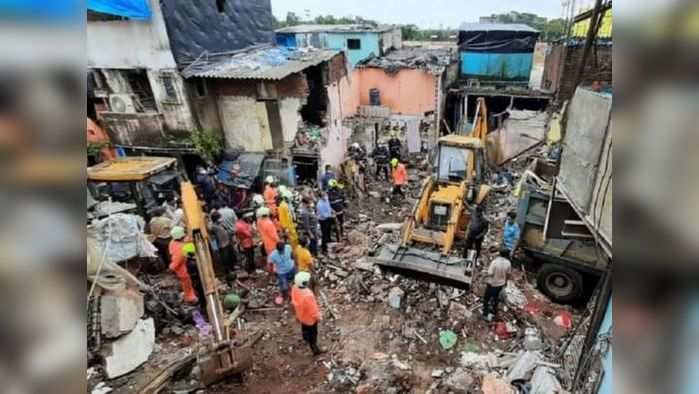 आयएमडीने मुंबईत मेघगर्जनेसह मध्यम ते मुसळधार पावसाचा इशारा जारी केला आहे तर उपनगरे आणि कोकण भागात मुसळधार ते अतिवृष्टीचा इशारा हवामान खात्याकडून देण्यात आला आहे. <span class="redactor-invisible-space"></span>