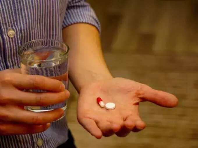 best time to dirnk water in tamil: சாப்பிடறதுக்கு முன்னாடி, சாப்பிட்ட பின்னாடி தண்ணி குடிக்க கூடாது, எப்ப குடிக்கணும், எது நல்லது தெரியுமா? 8 samayam tamil Tamil News Spot