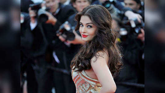 <strong>Aishwarya Rai Bachchan : </strong>ऐश्वर्या राय बच्चनने इंटरव्यूमध्ये सांगितलेली सिक्रेट्स ऐकून व्हाल थक्क, वयाच्या 47शी मध्येही मनमोहक सौंदर्याने करतीये तरुणांना घायाळ! 