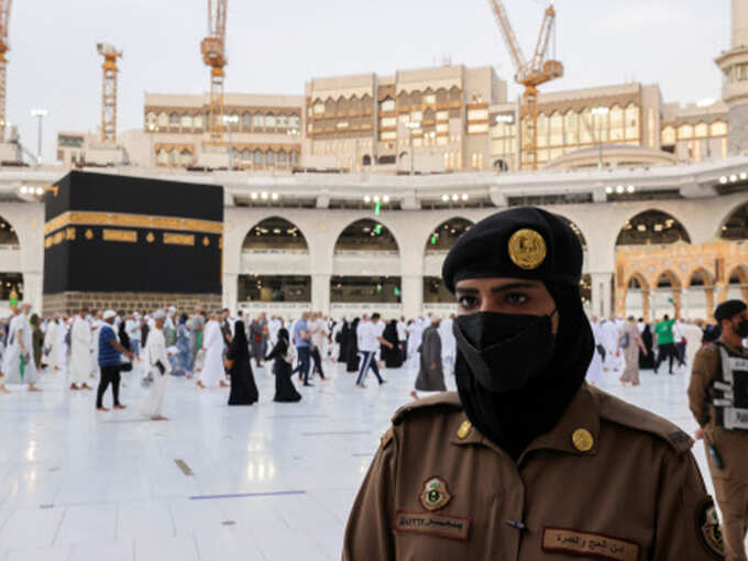 سربازان زن مستقر در مکه سربازان زن مستقر در مکه