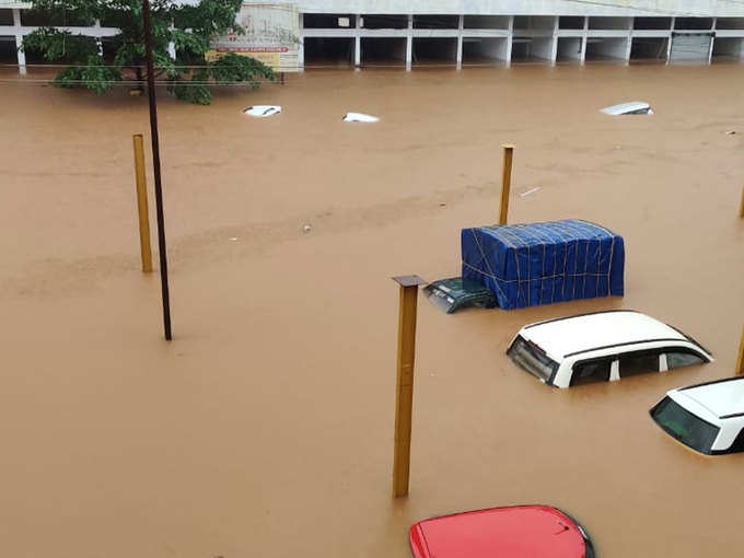 maharashtra weather update: Flood In Maharashtra: Maharashtra me barish se  hahakar, sena-NDRF tainat, modi ne uddhav se ki bat- har sambhav madad ko  hain taiyar, Flood In Maharashtra: महाराष्ट्र में बारिश से