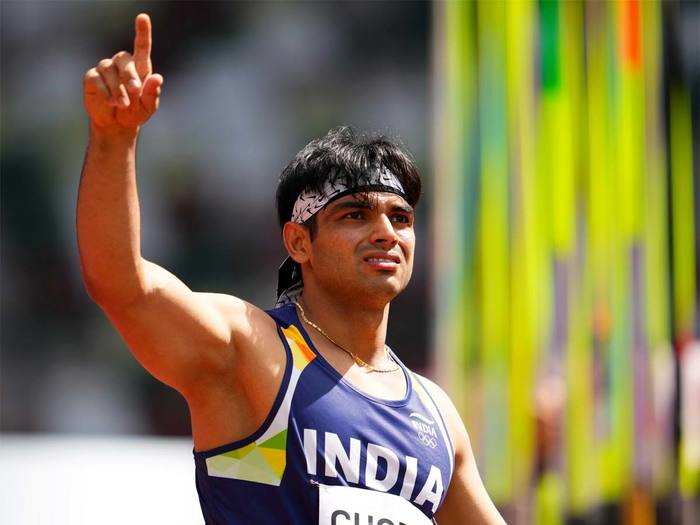 neeraj chopra javelin final: neeraj chopra javelin throw ke final main  phaunche: नीरज चोपड़ा जैवलीन थ्रो के फाइनल में पहुंचे - Navbharat Times