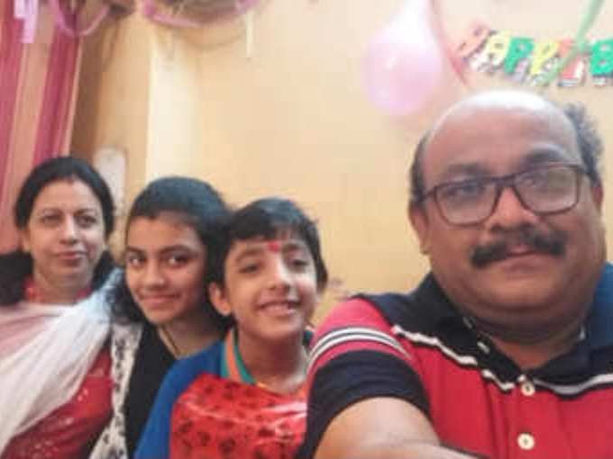 Cbse Topper Vanisha Losing Parents In Covid Bhopal Girl Vanisha Pathak Became Madya Pradesh Topper By Bringing 99 8 Percent In Cbse Tenth Result After Losing Parents In Covid क व ड म म त प त