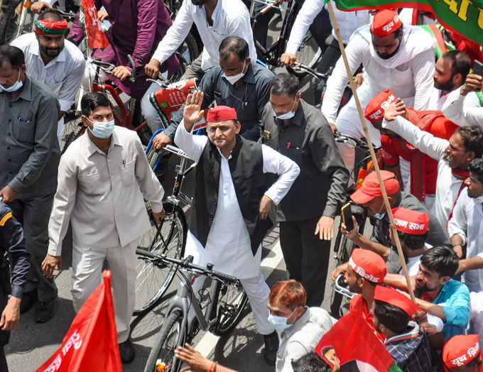 akhilesh yadav