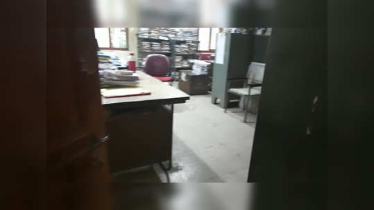 Party In Govt Office: जळगावातील शासकीय कार्यालयातच ओली पार्टी ; व्हायरल व्हिडीओने खळबळ