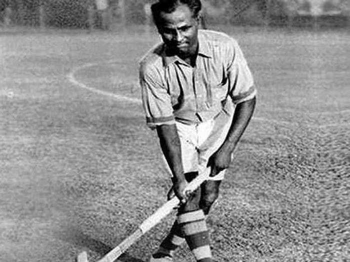 Hockey magician Major Dhyan Chand, now in whose name Khel Ratna, know his unique story