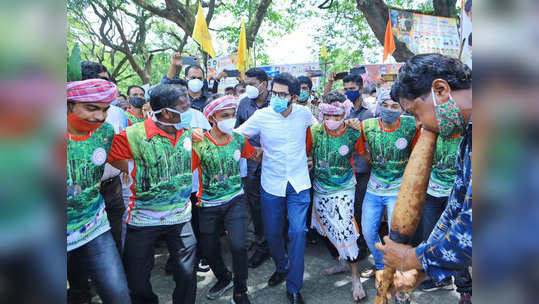 Aaditya Thackeray: आदित्य ठाकरे यांनी केले आदिवासी नृत्य!; जाणून घ्या नेमकं काय घडलं...