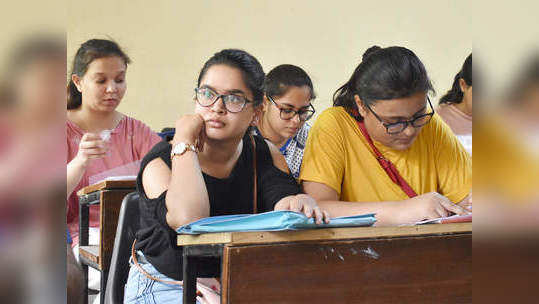 CBSE Board Exams 2021: दहावी, बारावीच्या ऑफलाइन परीक्षा कधी? जाणून घ्या