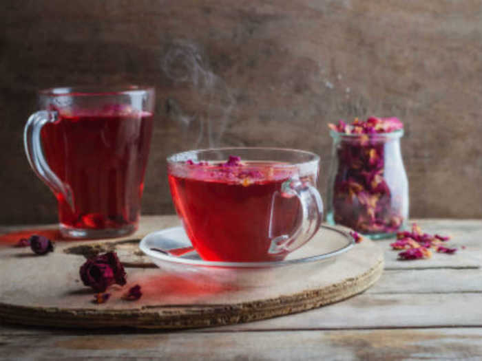 rose tea