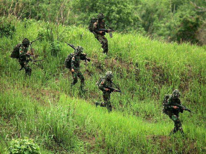 Indonesian army soldiers