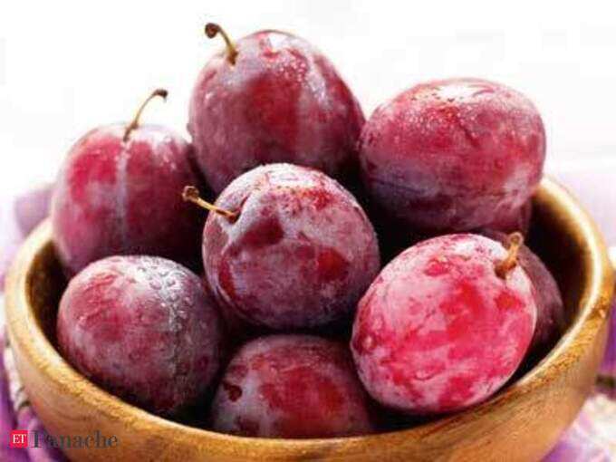 Fruits For Diabetes: ரத்தத்தில் சர்க்கரை அளவு அதிகரிக்காமல் இருக்க மழைக்காலத்தில் சாப்பிட வேண்டிய பழங்கள் என்னென்ன... 7 samayam tamil Tamil News Spot
