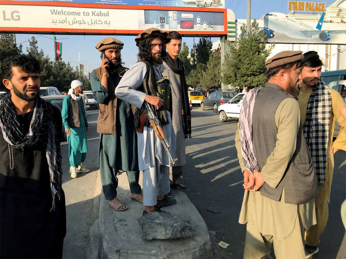 काबुल एयरपोर्ट पर तालिबान का कब्जा