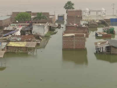 Bihar Flood Update : बिहार में आज भारी बारिश की आशंका, कई जिलों में बाढ़ से हाहाकार... जानिए अपडेट 