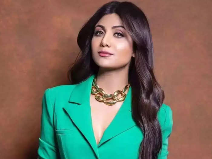 Shilpa Shetty Cries On Super Dancer 4 Set: shilpa shetty kundra breaks down  on the sets of super dancer chapter 4 on getting grand welcome- &#39;à¤¸à¥à¤ªà¤° à¤¡à¤¾à¤à¤¸à¤°  4&#39; à¤à¥ à¤¸à¥à¤ à¤ªà¤° à¤à¤à¤¾à¤¨à¤