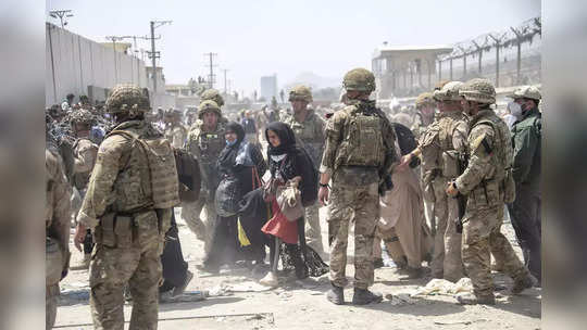 Kabul airport chaos : काबुल विमानतळाजवळ चेंगराचेंगरीत ७ नागरिकांचा मृत्यू; अतिशय भीषण स्थिती, ब्रिटीश सैन्याची माहिती