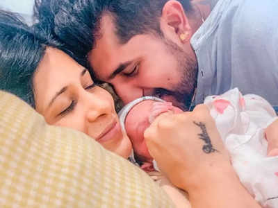 टीवी ऐक्ट्रेस किश्वर मर्चेंट ने बेटे को दिया जन्म, पति सुयश राय और न्यू बॉर्न बेबी संग शेयर की तस्वीर 