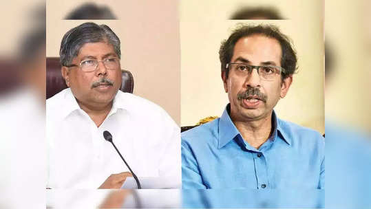 chandrakant patil criticizes shiv sena: शिवसेनेच्या पायाखालची वाळू सरकली आहे; चंद्रकांत पाटील यांचा निशाणा