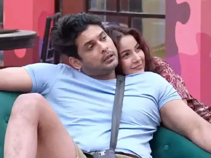 Shehnaaz Goes Pale After Sidharth Death: shehnaaz gill completely pale  after sidharth shukla death latter had told her jab problem aye mujhe call  karna- सिद्धार्थ के गम में पीली पड़ गईं शहनाज,