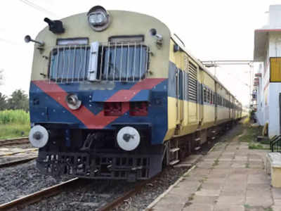 दिल्ली-रेवाड़ी रेल यात्रियों को नहीं मिला MST का लाभ, उत्तर रेलवे ने 94 ट्रेनों में लागू किया है सिस्टम
