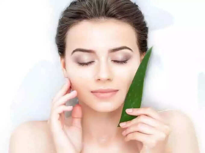 homemade face packes for dark spots in tamil: வெங்காயமும் பூண்டும் வெச்சி கரும்புள்ளியை போக்க முடியுமாம், இப்படி யூஸ் பண்ணுங்க! 7 samayam tamil Tamil News Spot