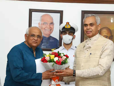 Gujarat New CM LIVE: सोमवार दोपहर 2.20 बजे मुख्‍यमंत्री पद की शपथ लेंगे भूपेंद्र पटेल, नड्डा ने दी बधाई 