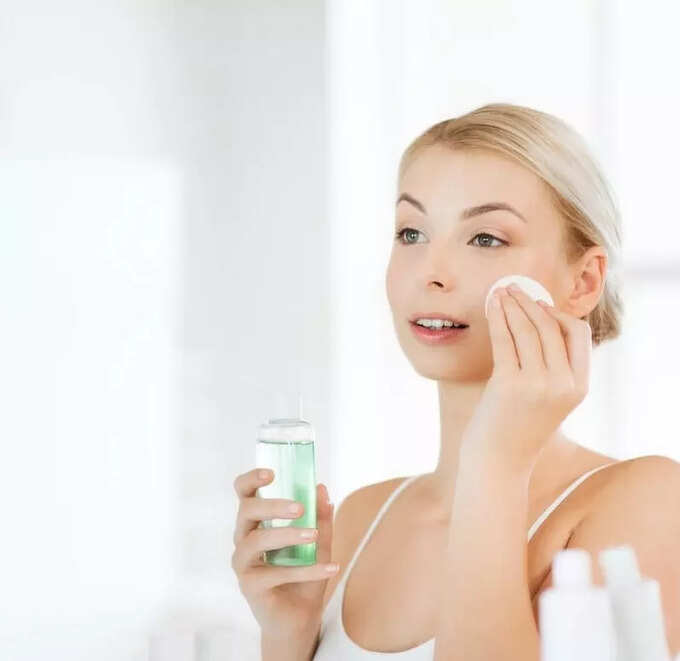 beauty tips for oily skins in tamil: எண்ணெய் வடியுற முகத்துக்கு இந்த 6 பராமரிப்பு மட்டும் போதும், ஈஸியா கட்டுப்படுத்தலாம்! 6 samayam tamil Tamil News Spot
