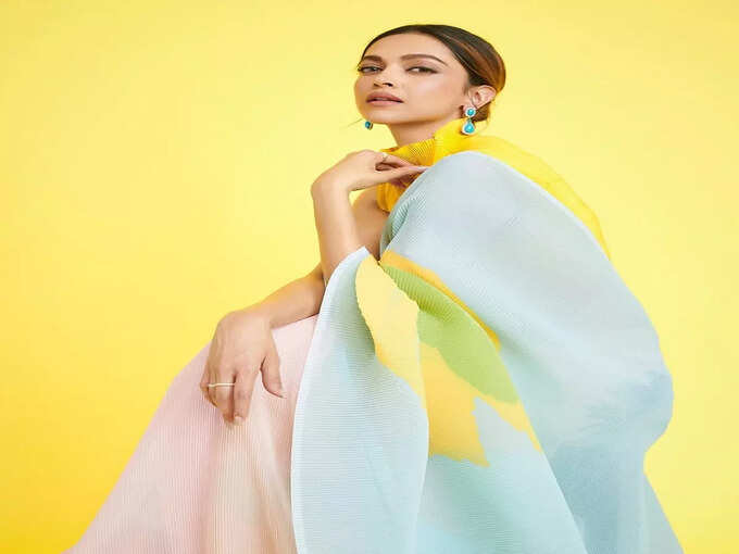 deepika padukone's new fashion: பளபள கலர்ஃபுல் புடவையில் தீபிகா படுகோனே... 3 samayam tamil Tamil News Spot