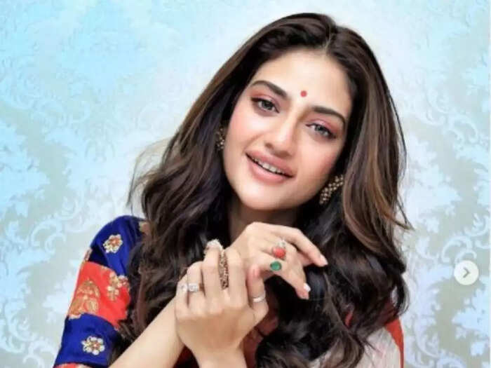 nusrat jahan news: Nusrat Jahan and her child latest news: नुसरत जहां लेटेस्ट न्यूज अपडेट - Navbharat Times