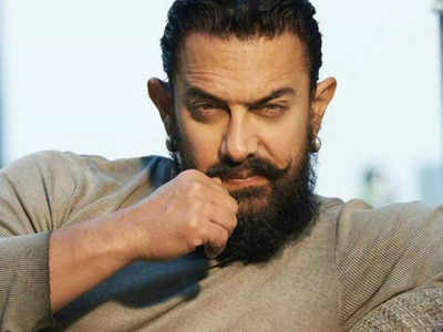 56 साल के आमिर खान ने डंबल उठाकर किया खतरनाक वर्कआउट, ताकत देख जिम जाने वाले लड़कों के छूट सकते हैं पसीने 