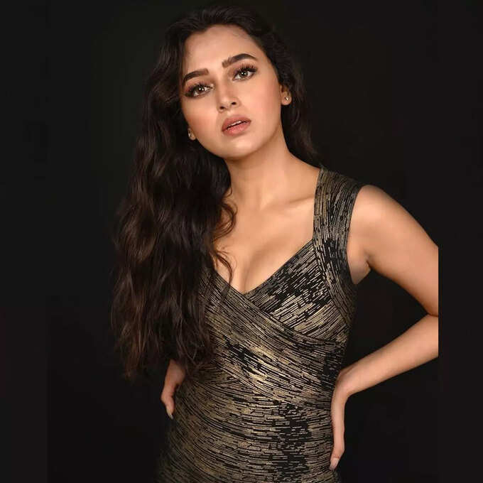 Instagram@tejasswiprakash