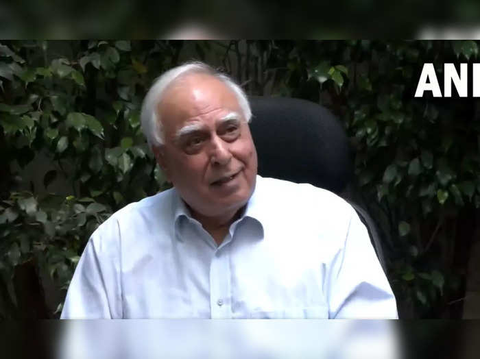 who is taking decisions in congress asks kapil sibal