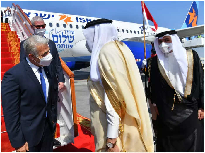 Israel foreign minister makes historic visit to Bahrain