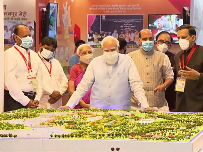 PM Modi visits Lucknow