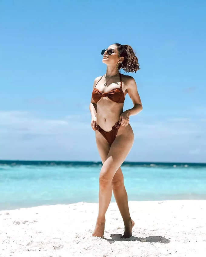 alaya furniturewala bikini in maldives: lifestyle alaya f sizzling avatar  in bikini will leave you speechless - अलाया की सिजलिंग बिकीनी पिक्स, जिनके  आगे हॉलीवुड बेब्स भी हैं फेल - Navbharat Times ...