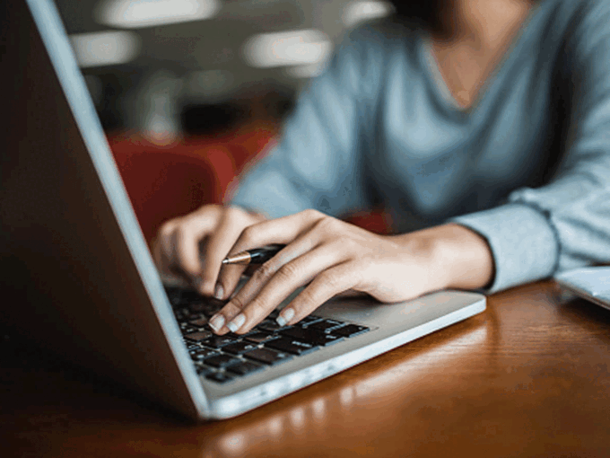 health tips for working women: வேலைக்கு போகிற பெண்கள் மனஅழுத்தத்தில் இருந்து விடுபடுவது எப்படி?... 4 samayam tamil Tamil News Spot