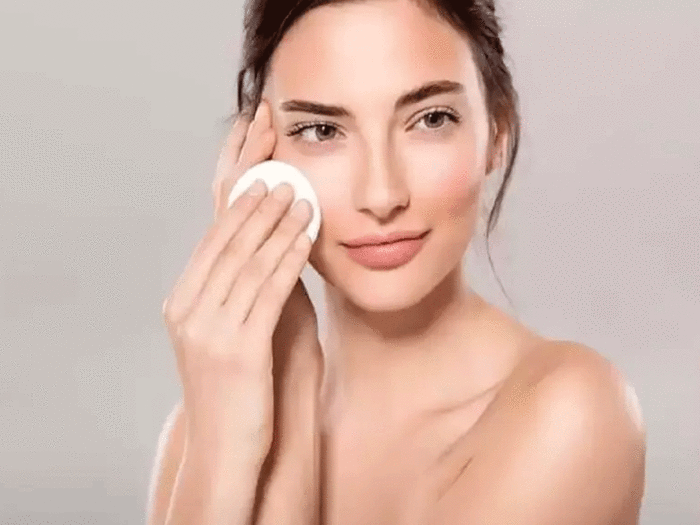 raw milk benefits for skin care and skin whitening to look young and stay youthful